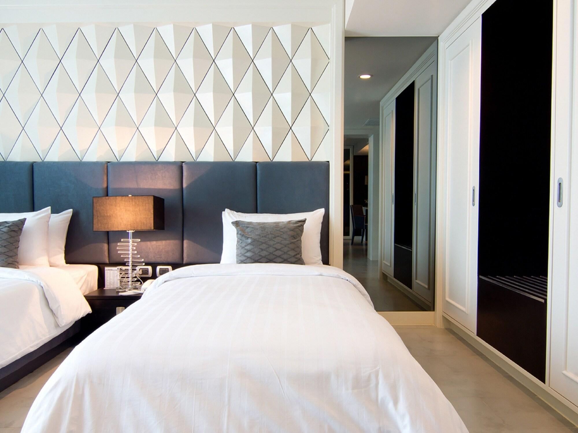 เวย์ โฮเทล พัทยา Hotel Pattaya ภายนอก รูปภาพ