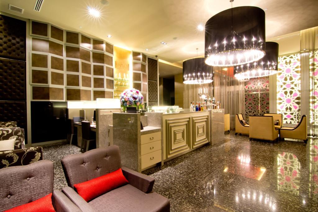 เวย์ โฮเทล พัทยา Hotel Pattaya ภายนอก รูปภาพ